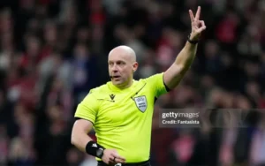 Trọng tài UEFA bác bỏ tin giả về Mbappe